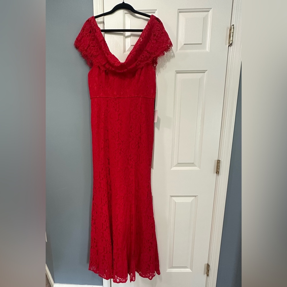 NWT | Lulus Vibrant Red Lace Dress